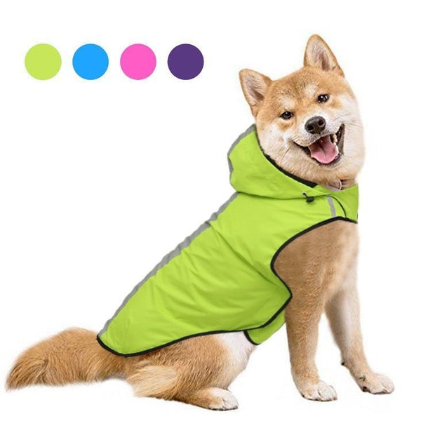 El impermeable para mascotas es impermeable y fácil de poner y quitar.