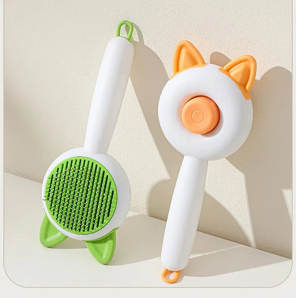 Brosse autonettoyante pour chien